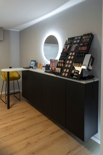 Ladenbau Modern Design