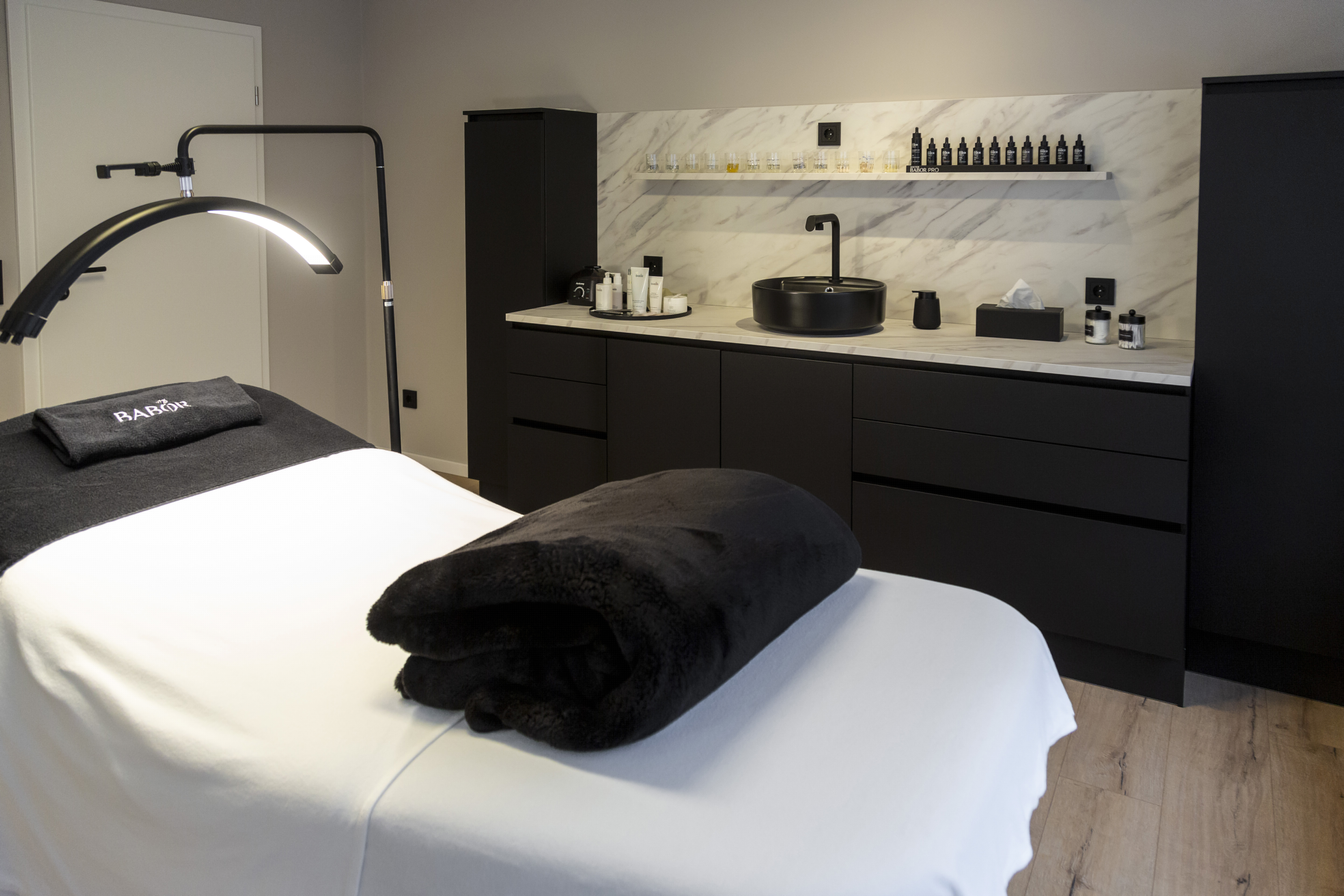 Ladenbau Modern Design