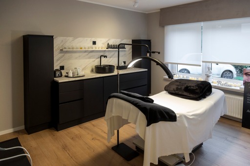 Ladenbau Modern Design