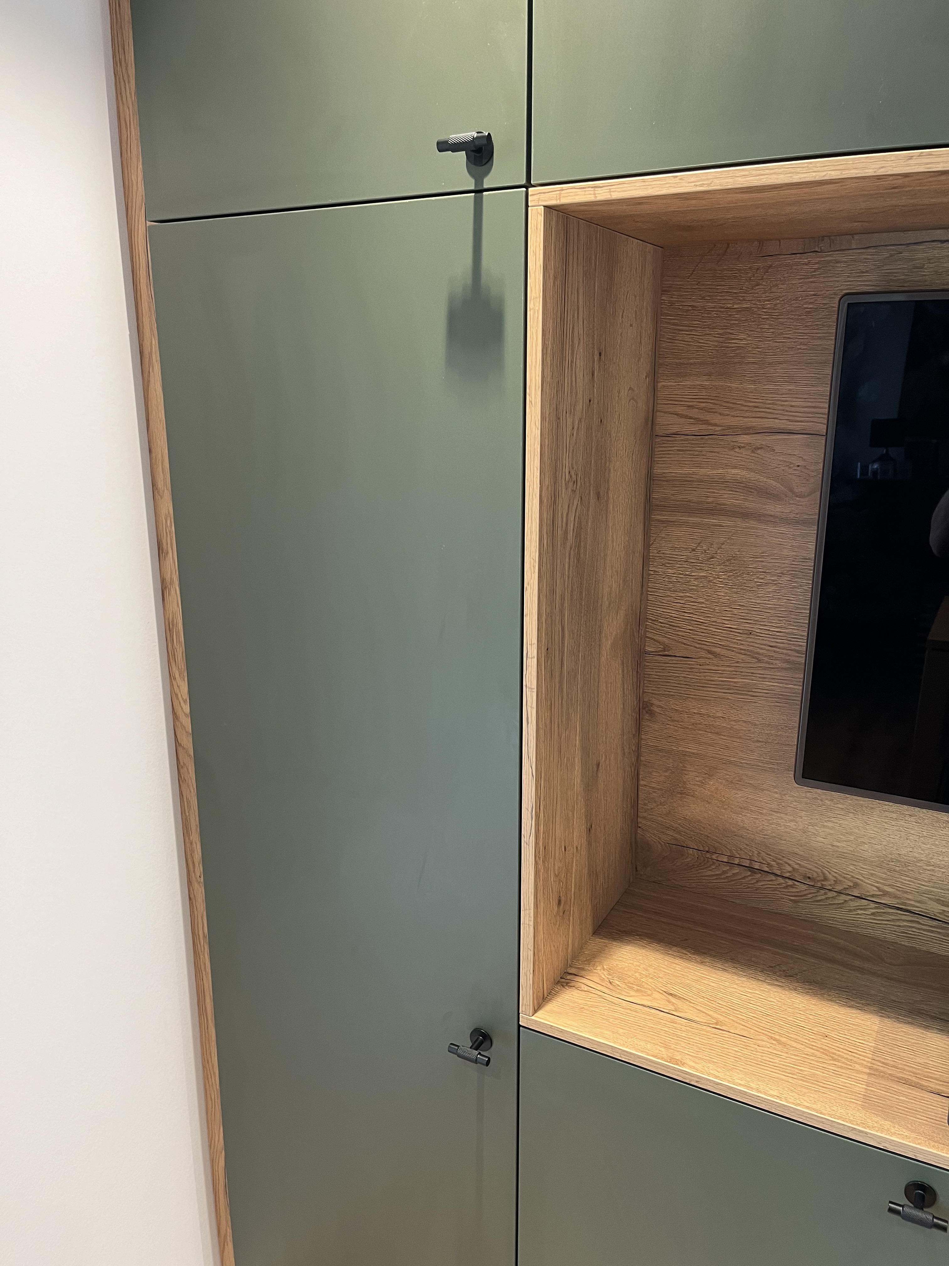 Büroschrank_Teilansicht_linker_Part