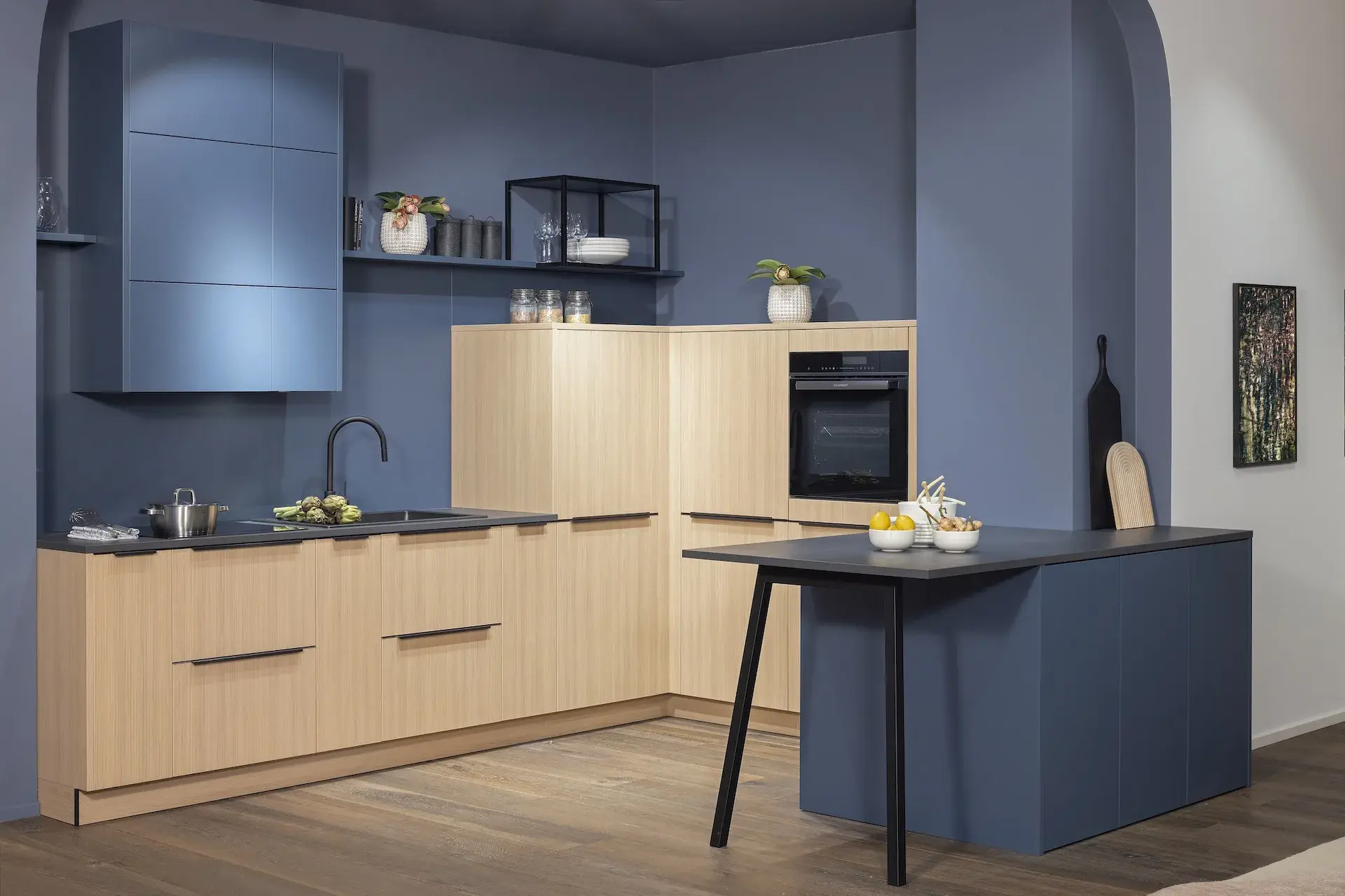 Häcker-Küche_Concept10_Linea_Eiche_in_Balticblau