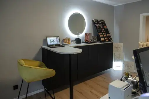 Ladenbau Modern Design